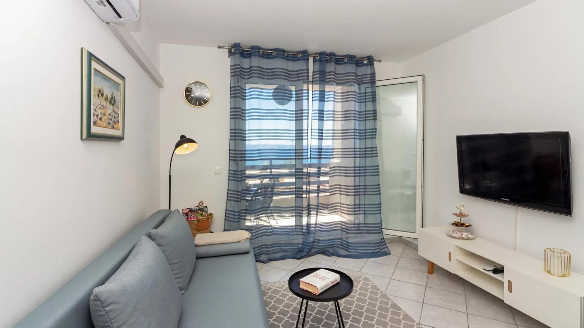 Apartment Beach Znjan 0*, Split Croatia